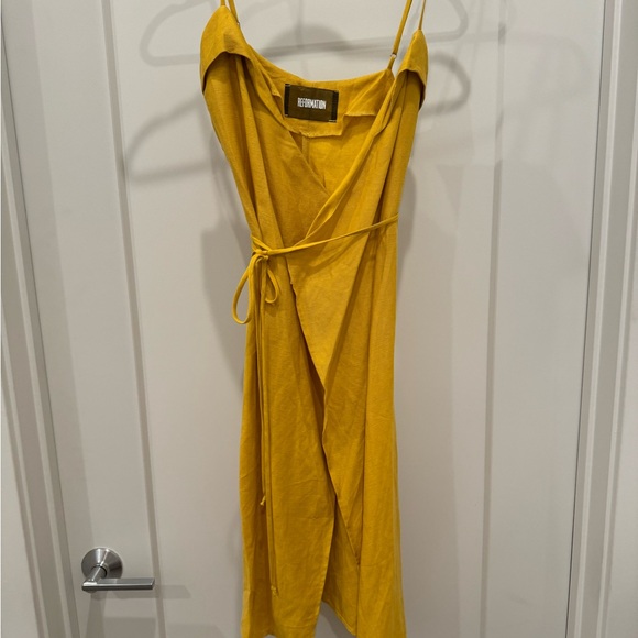 Reformation mustard yellow linen dress - Picture 3 of 3